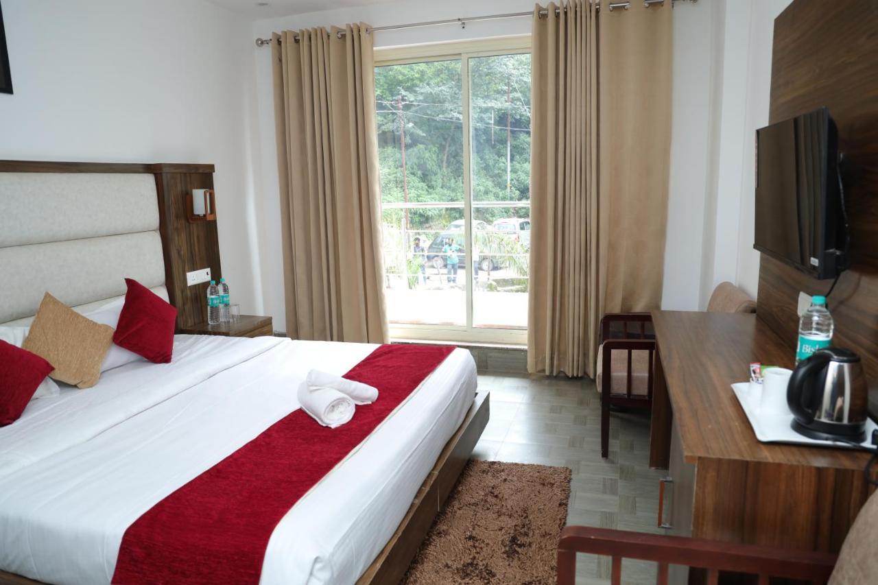 Hotel Cordelia Inn By Devpaga Hotels Pvt Ltd Rishīkesh Eksteriør bilde
